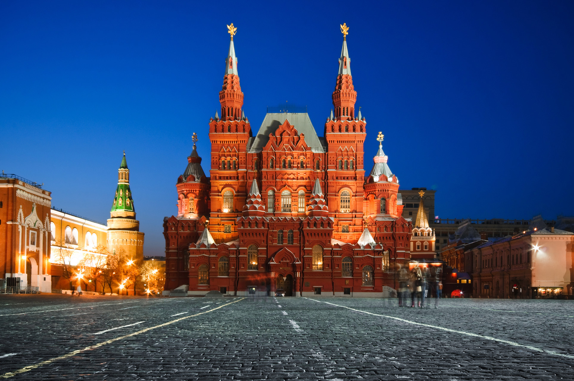 Moscow – The Whitestone