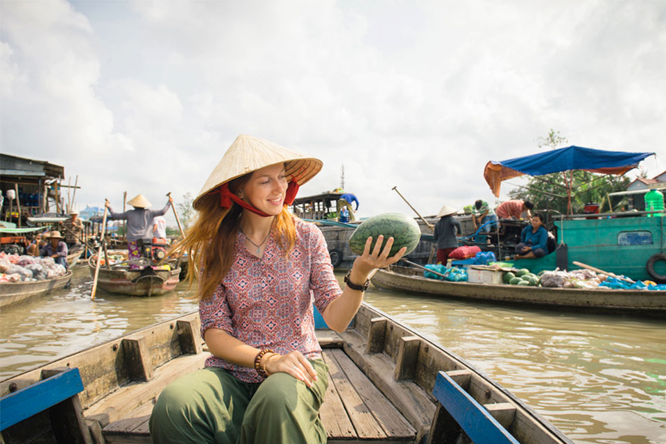 The Damneon Saduak Floating Market