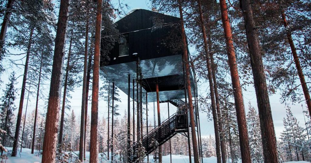 THE 7TH ROOM