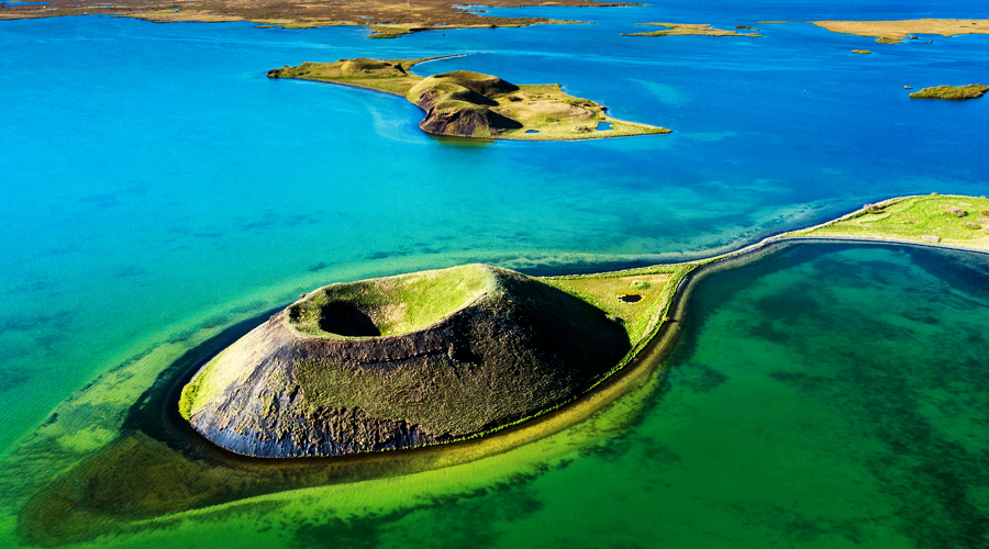 Visiting Iceland - Lake Myvatn