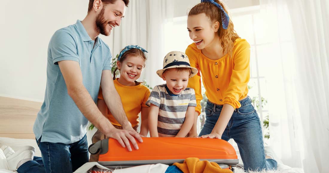 how to pack a suitcase - Family Trip