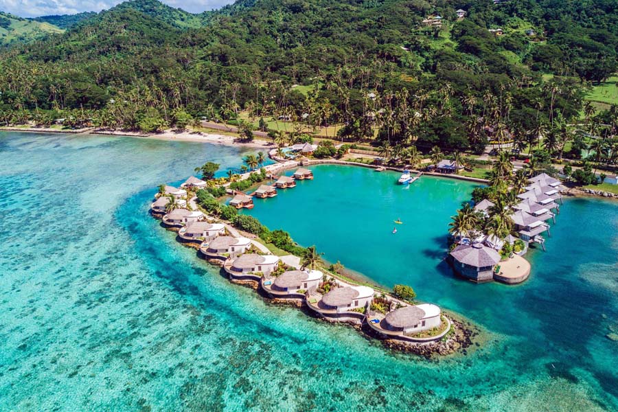 Overwater bungalows - Koro Sun Resort