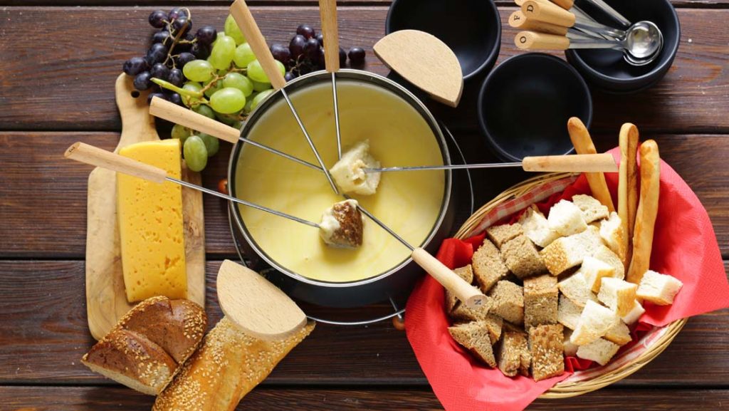 Food in Switzerlznd - La Fondue